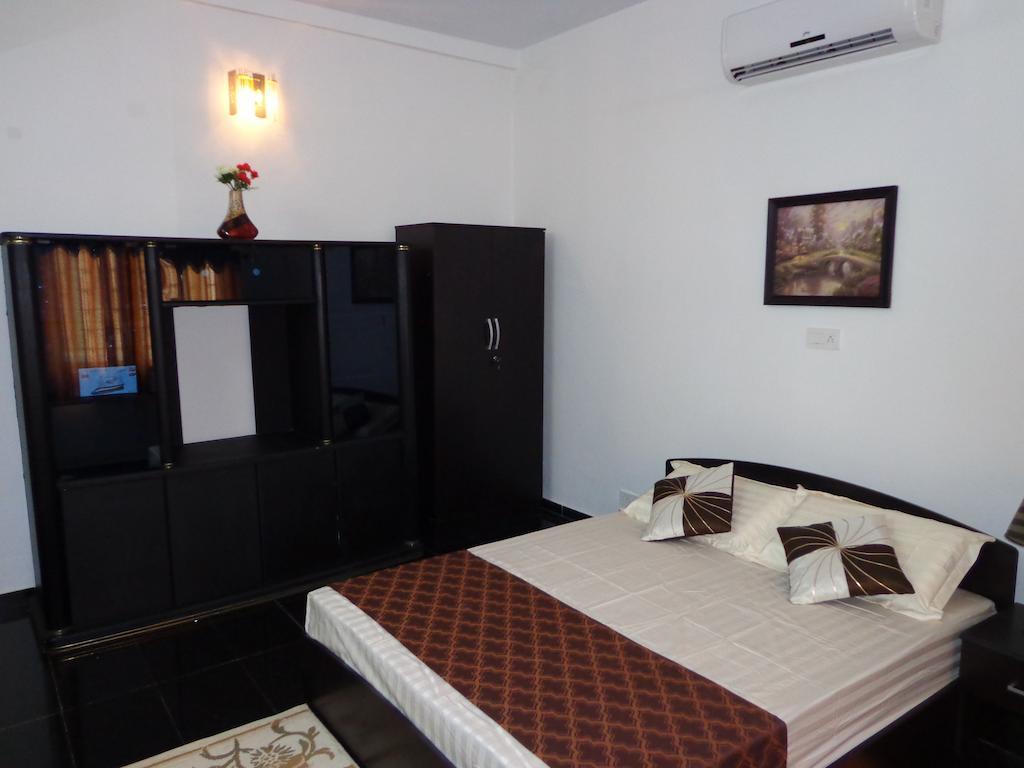 Remisha Service Apartments Chennai Eksteriør billede