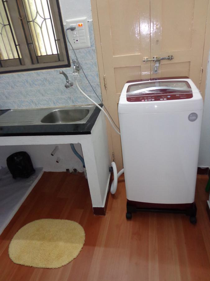 Remisha Service Apartments Chennai Værelse billede